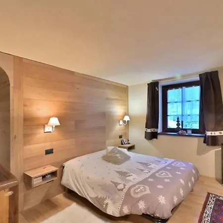 Holiday home Charming 3-bedroom In Courmayeur, Aosta Valley